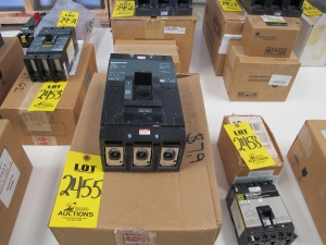 BREAKER, CIRCUIT TYPE, 300 AMP RATING, 600 VOLT RATING, 3 POLE, THERMAL MAGNETIC KIND. PART # LAL36300 (W-44) LOADING & HANDLING FEE $5-